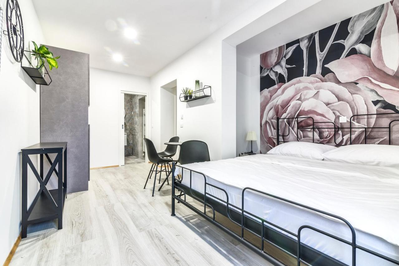 Moncherry Zagreb Ngoại thất bức ảnh